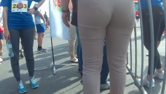 Big Butt Milf In White Pants