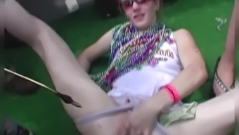 Naked Pussy Twerk Contest
