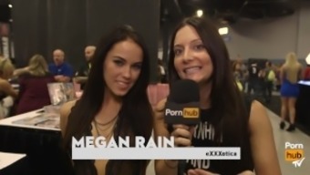 Megan Rain & Tia Kai At Exxxotica 2015 With Pornhub Aria Pornhubtv