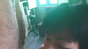 18yo Student Loves Sucking Cock