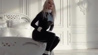 High-Heels