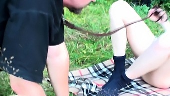 Sock Sniffing Terror At Picknick