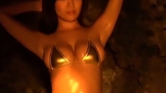 Sexy Asian Girls