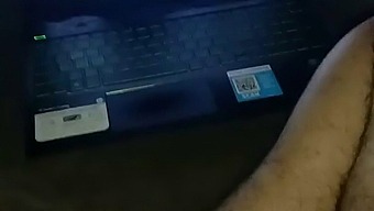 Pakistani Wife Giving Handjob 