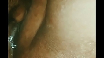Desi Bhabhi Ki Gili Chut Chati Bahut Rasili H Chut Iski