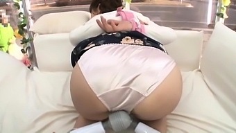 Amateur Asian Big Ass Dildoing More Webcamgirls