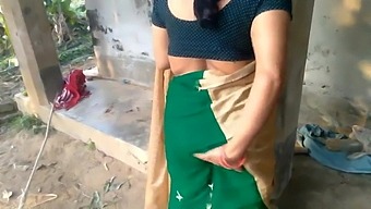 Desi Hot Sushila Bhabhi