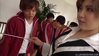 Bukkake Ending For Cum Loving Japanese Slut Ogata Runa After A Gangbang