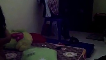 Indonesian Sexy Babe With Her Boyfriend