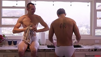 Aroused Gay Lovers Share Bareback Xx Shag On Cam