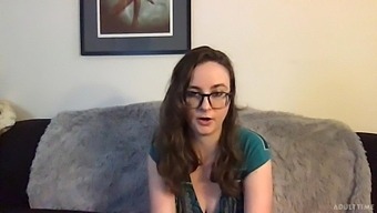 Nerdy Chick In Glasses Jay Taylor Performs Hot Life Stream Masturbation