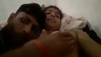 Madhupur Ke Muslim Girl Arzoo Ko Hindu Boye Ramesh Ne Choda