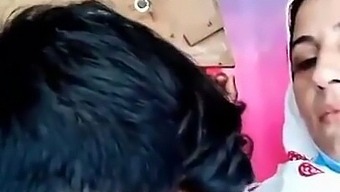 Hot Muslim Desi Bhabhi