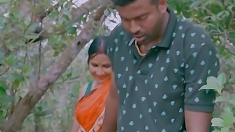 Desi Milf Bhabhi Gets Fucked In The Backyard