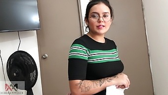 A Lascivious Stepmom Endowment For Wonderful Grades - Spanish Porn