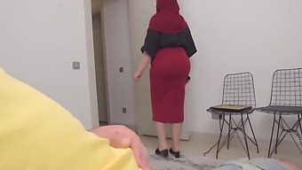 Horrible!!! I Render My Cock In Front Of The Patient Lady.