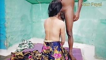 Sexy Indian Bhabhi Gets Her Big Natural Tits Worshipped In Hd