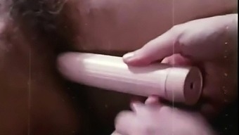 American Wife'S Erotic Finger Job